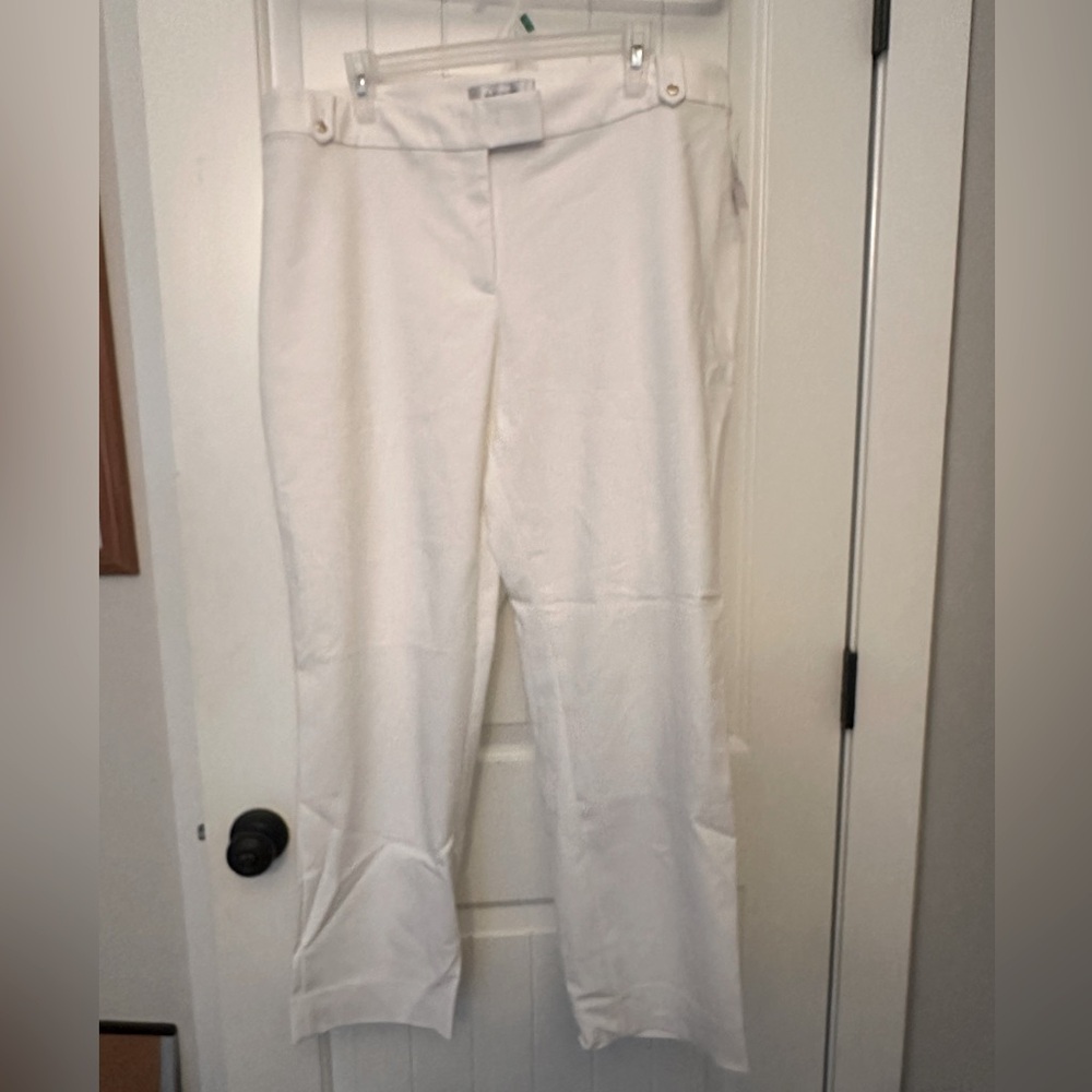 White pants size 16w, new with tags.